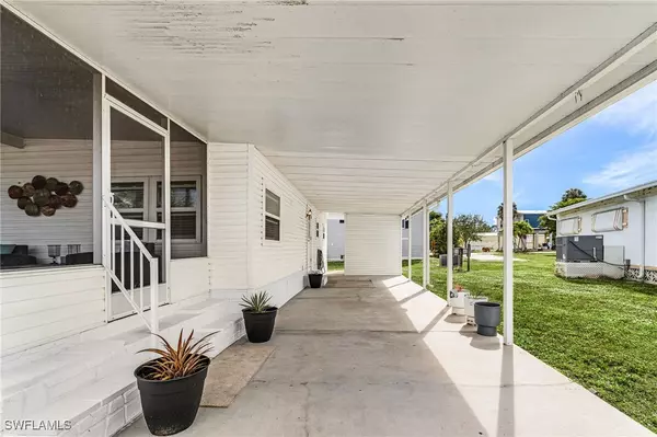 Fort Myers, FL 33908,64 Sturbridge LN