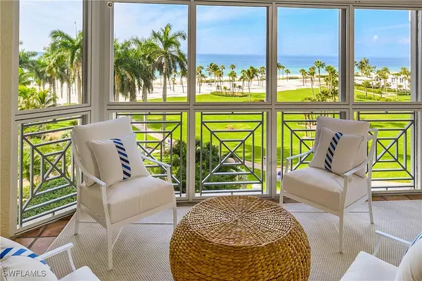 Naples, FL 34103,4021 Gulf Shore BLVD N #403