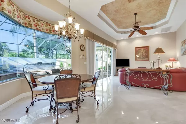 Naples, FL 34119,904 Glen Lake CIR
