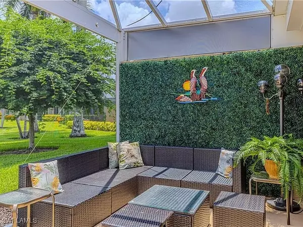 Naples, FL 34112,5595 Greenwood CIR #92