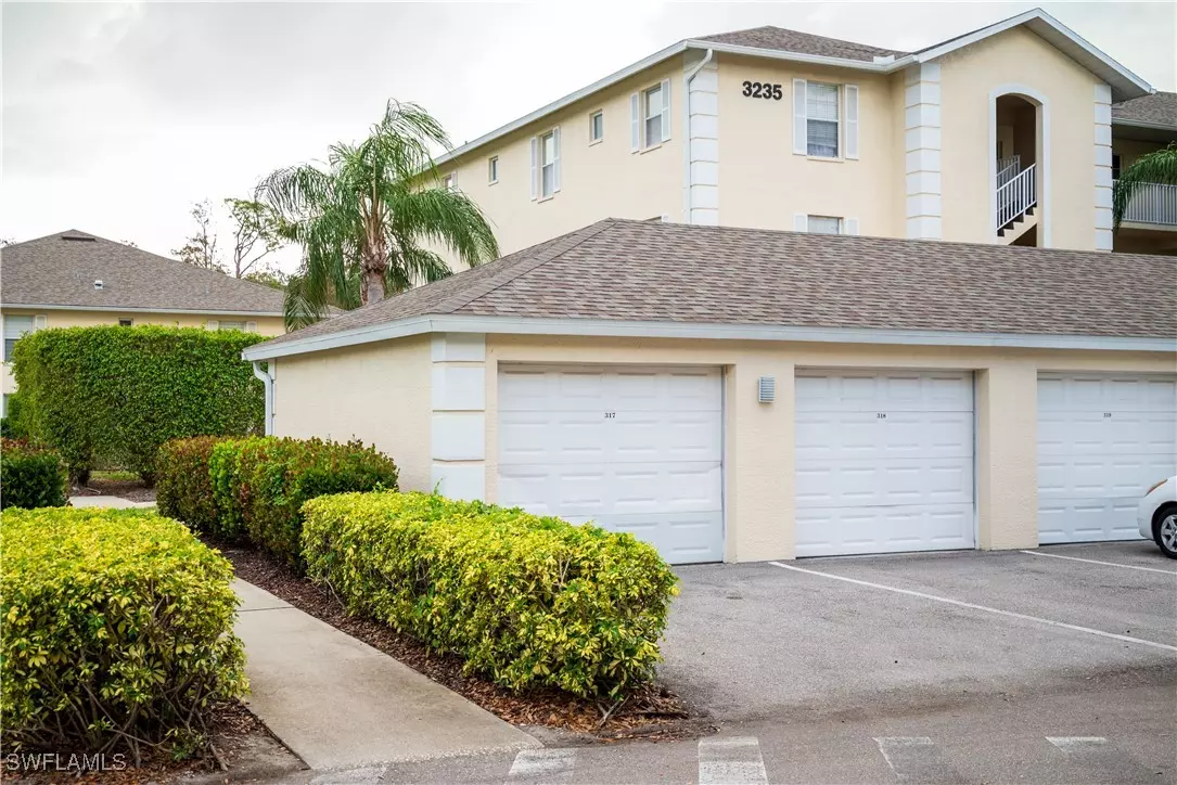 Naples, FL 34109,3235 Cypress Glen WAY #309