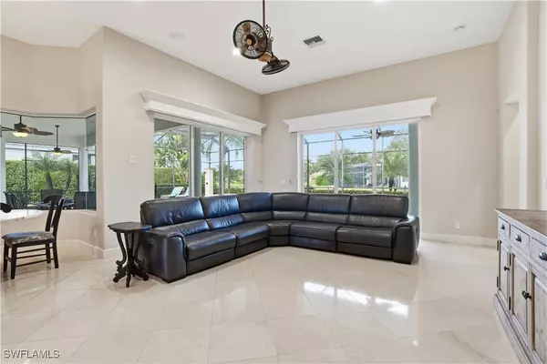 Naples, FL 34119,462 Terra Vista CT