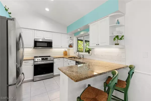 Naples, FL 34104,4523 Robin AVE