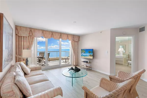 Marco Island, FL 34145,990 Cape Marco DR #1102