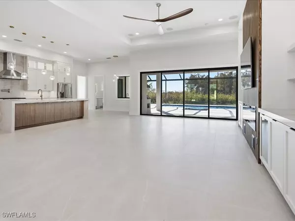 Naples, FL 34114,18433 Royal Hammock BLVD