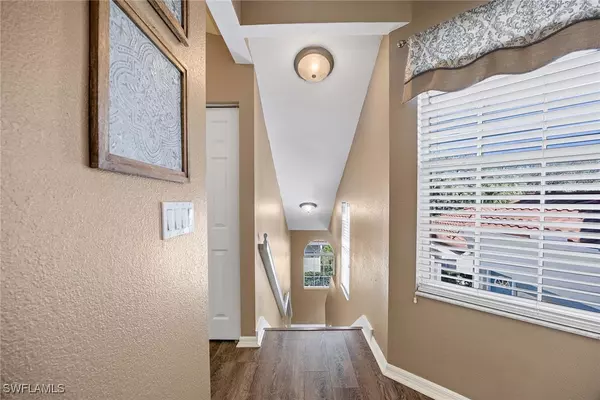 Estero, FL 34135,10801 Halfmoon Shoal RD #203