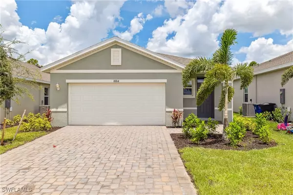 2695 STAR CORAL DR, North Fort Myers, FL 33903