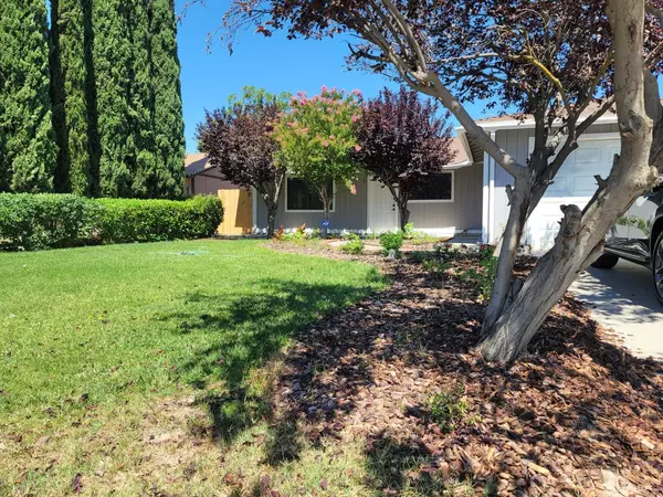 San Joaquin, CA 93660,8607 Main ST