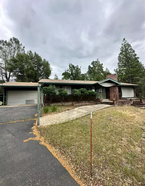 39563 Pine Ridge RD, Oakhurst, CA 93644