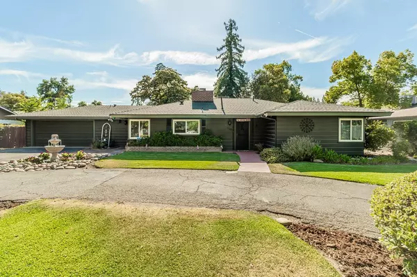 930 S Park Circle DR, Fresno, CA 93727