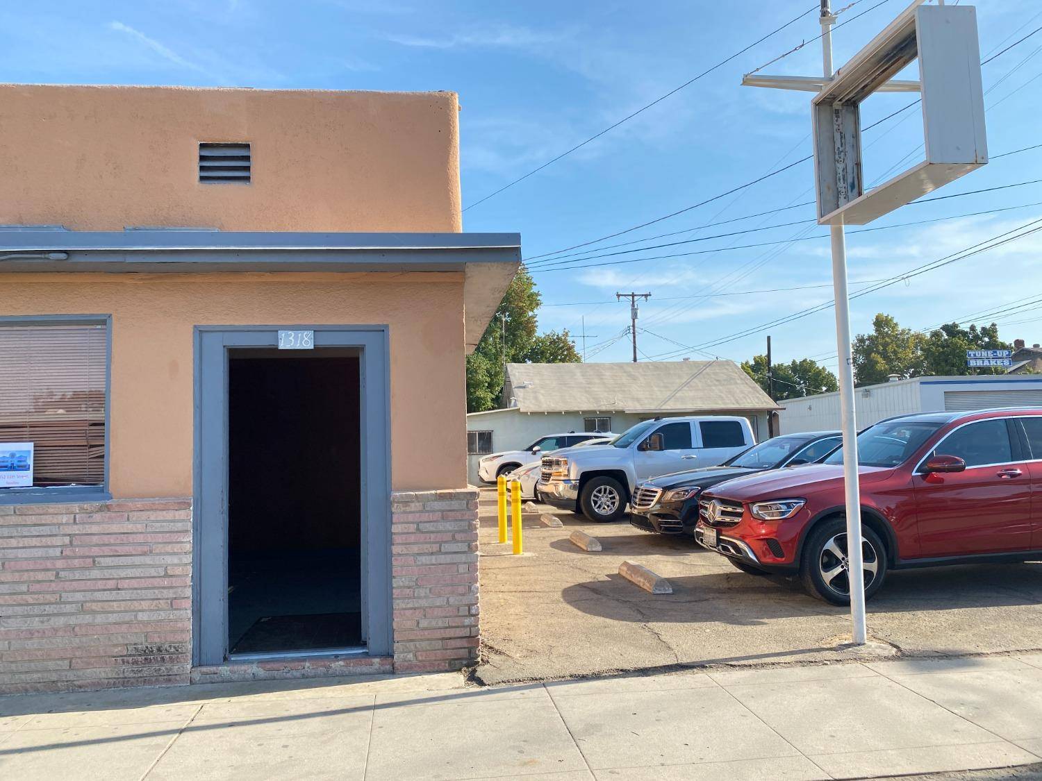 Reedley, CA 93654,1320 11th ST
