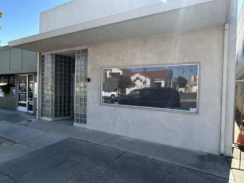 507 J ST, Los Banos, CA 93635