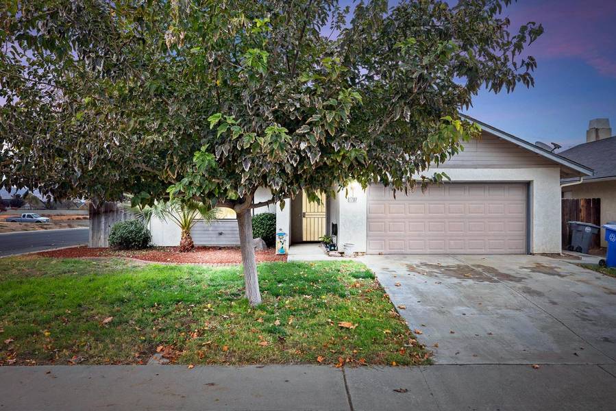 1707 Saltbrush AVE, Coalinga, CA 93210