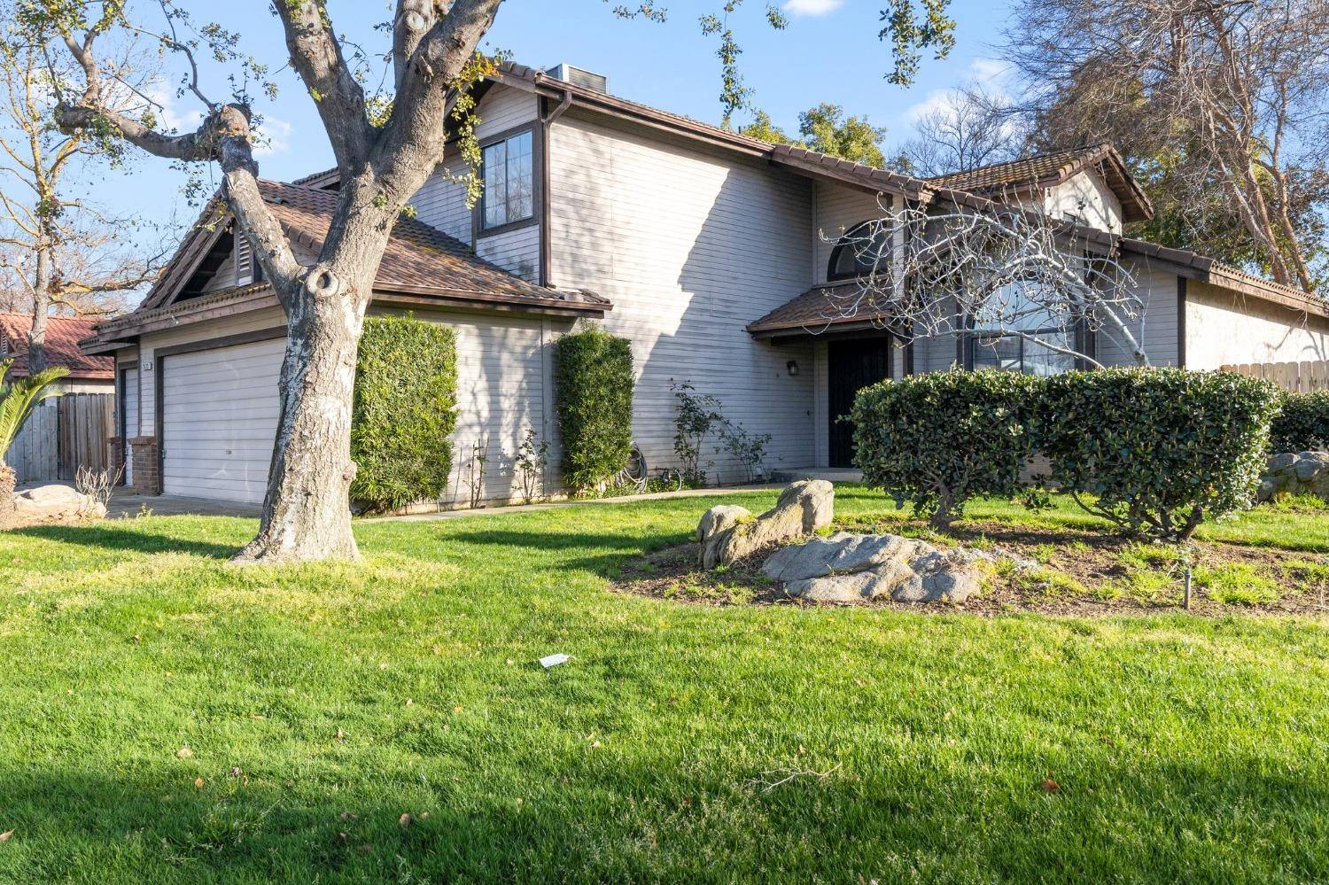 2522 Barstow AVE, Clovis, CA 93611