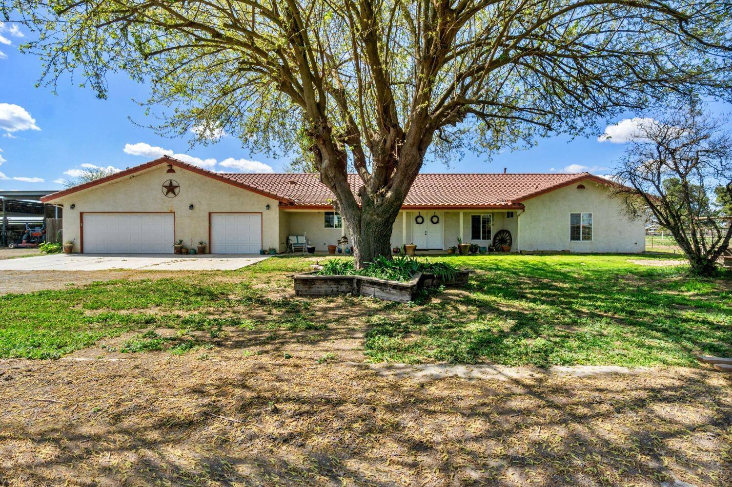 Lemoore, CA 93245,7090 20 1/2 AVE