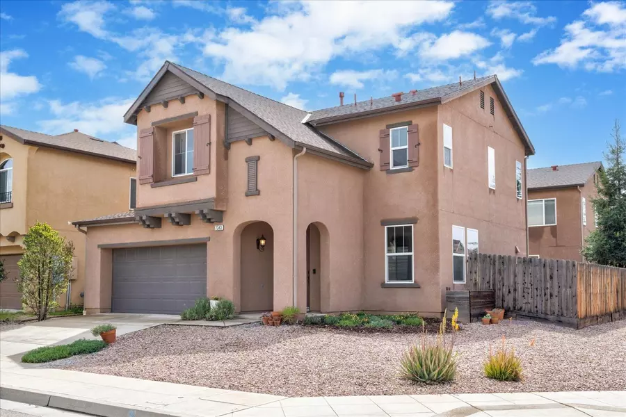 7343 E Ramona WAY, Fresno, CA 93737