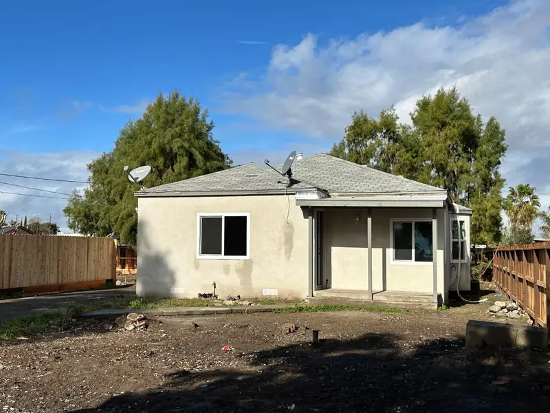 22065 6th, Dos Palos, CA 93665