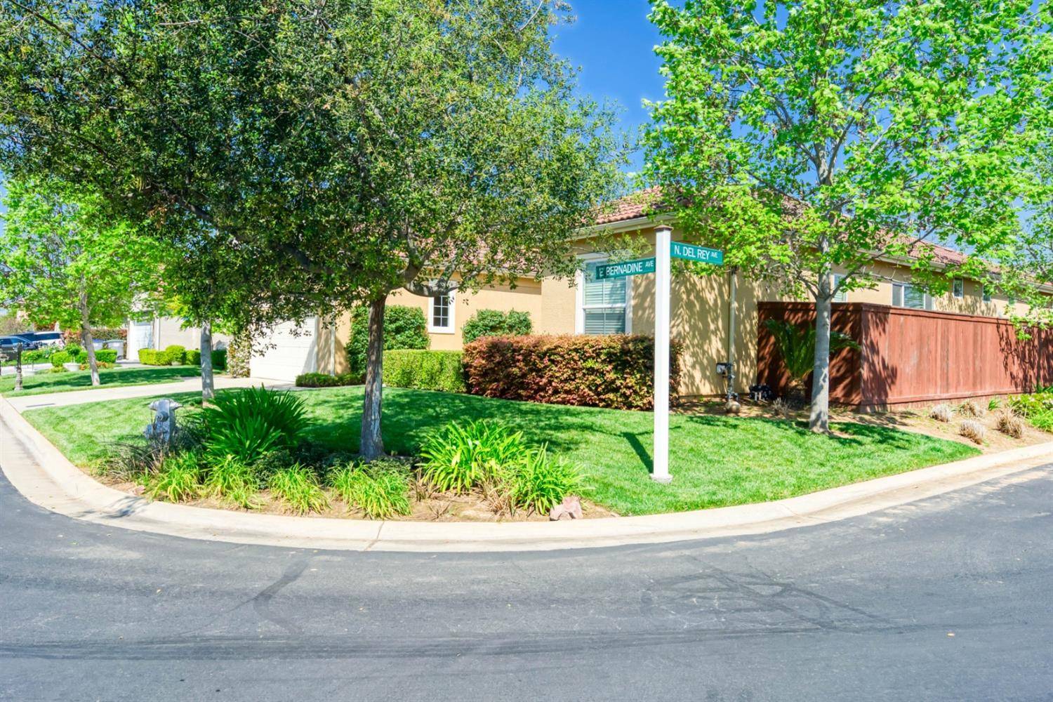 Clovis, CA 93619,10946 Bernadine AVE