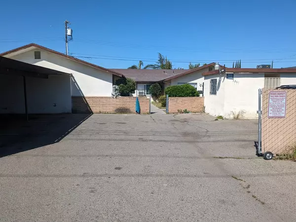 Fresno, CA 93703,2261 N Chestnut AVE