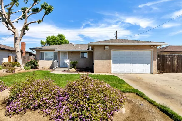 1345 Peach AVE, Clovis, CA 93612