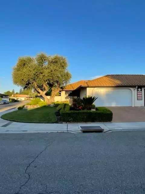 1024 Valley WAY, Madera, CA 93637