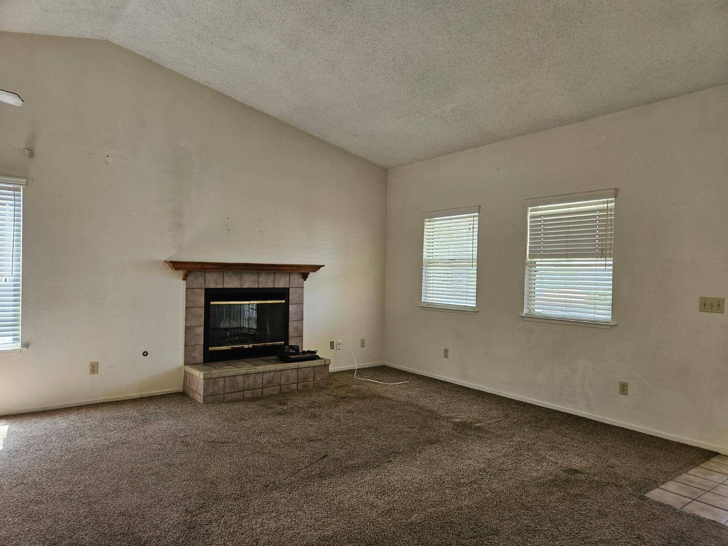 Coalinga, CA 93210,494 Kimberly PL