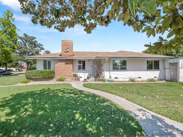 2308 E Brown AVE, Fresno, CA 93703