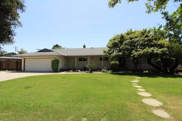 5986 E Montecito AVE, Fresno, CA 93727