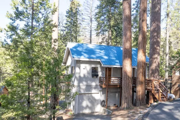 Shaver Lake, CA 93664,42068 Hemlock LN