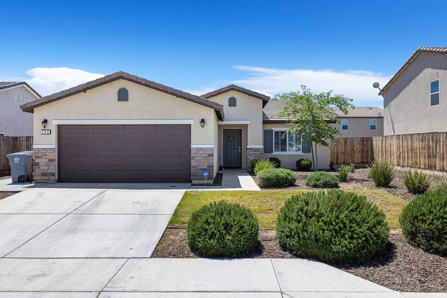 752 Riesling LN, Coalinga, CA 93210