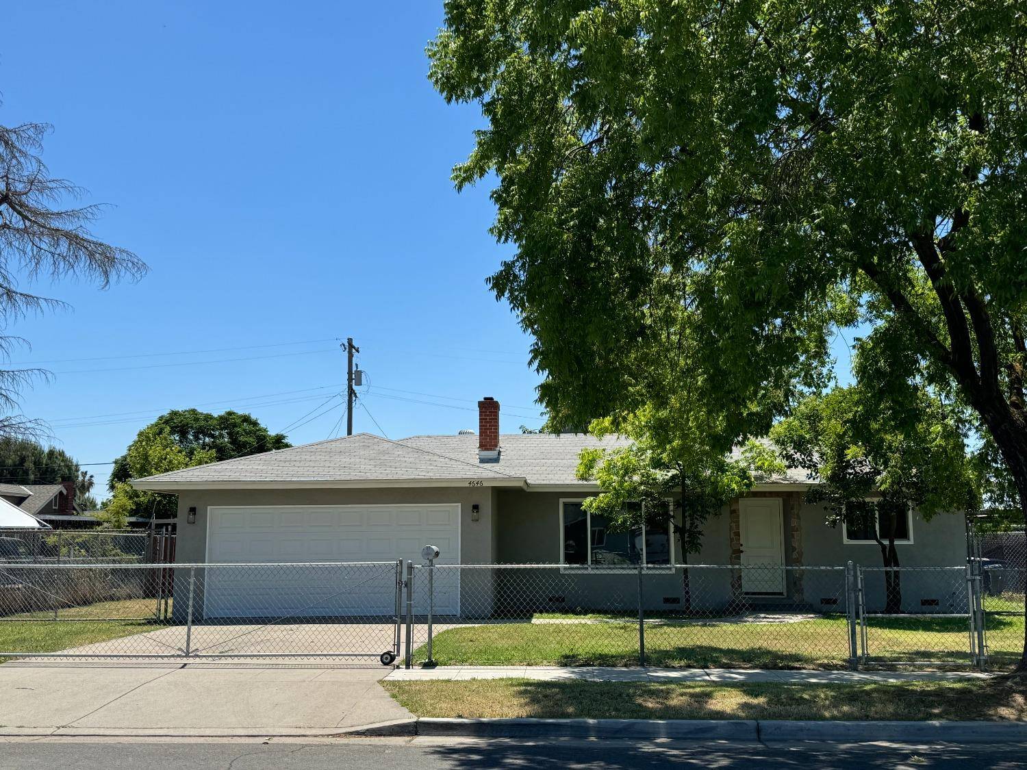Fresno, CA 93702,4646 E Lowe AVE
