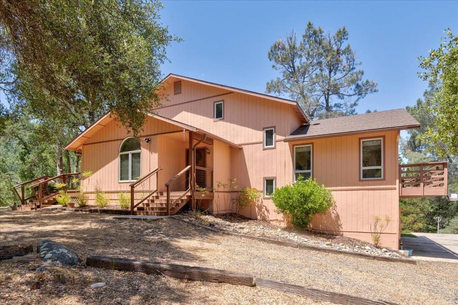 36844 Deer Path Cr, Coarsegold, CA 93614