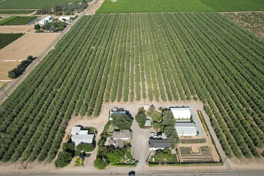 1596 S Temperance AVE, Fresno, CA 93727