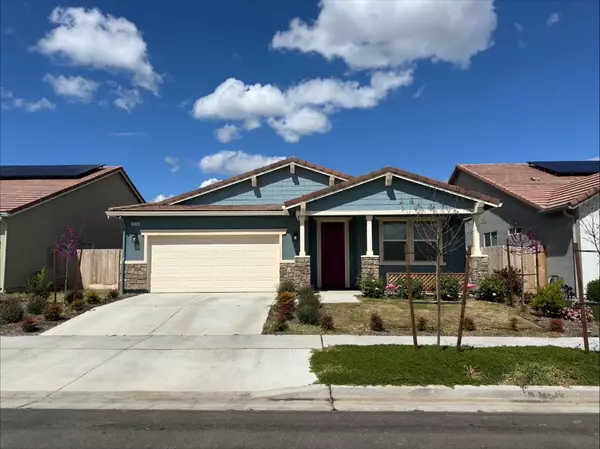 2506 Muscat AVE, Hanford, CA 93230