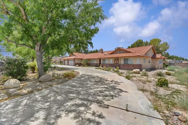 43949 Ryckebosch Lane, Lancaster, CA 93535