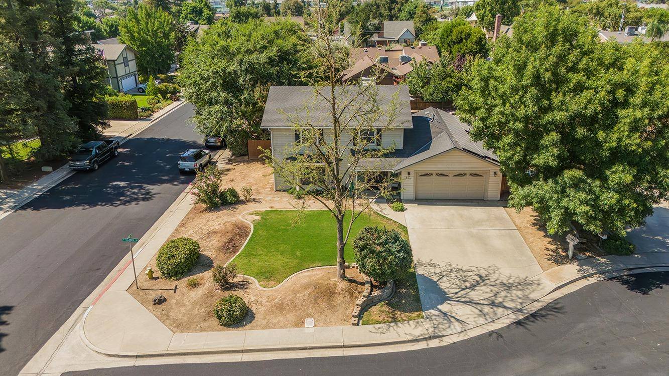 607 W Sycamore CT, Reedley, CA 93654