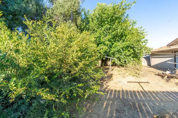 4737 E Grove AVE Fresno, CA 93725