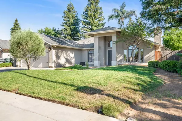 Clovis, CA 93611,1424 Fallbrook AVE