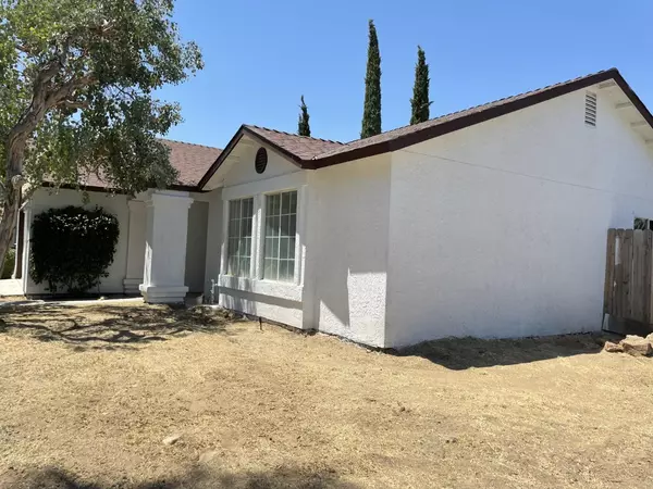 605 El Monte ST, Madera, CA 93637