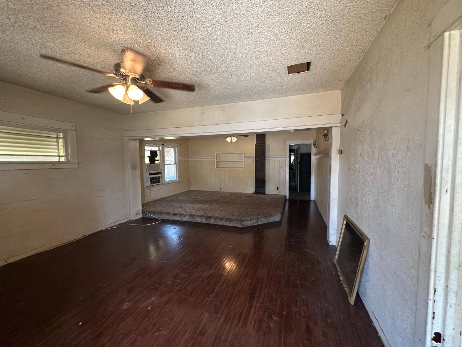 Kingsburg, CA 93631,1201 Union ST
