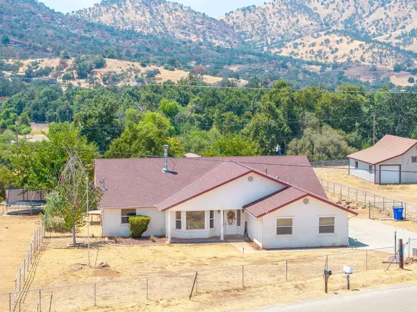 Sanger, CA 93657,7115 Live Oak DR