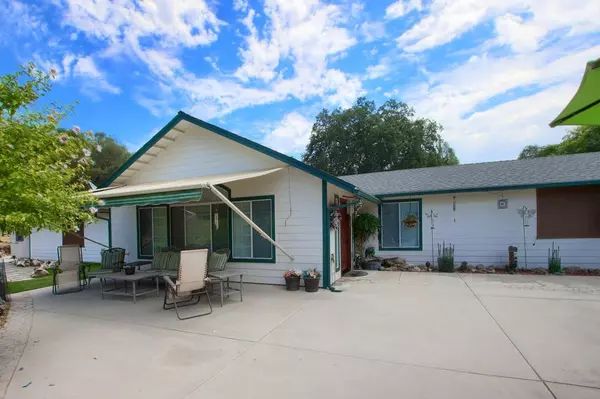 43381 Running Deer DR, Coarsegold, CA 93614
