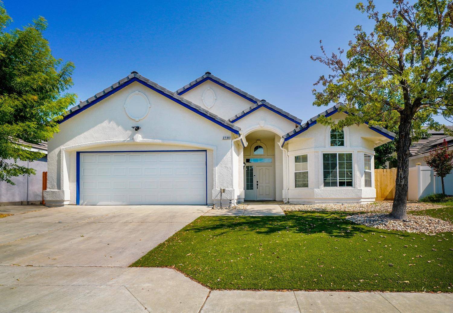 2786 E Emerald AVE, Fresno, CA 93720