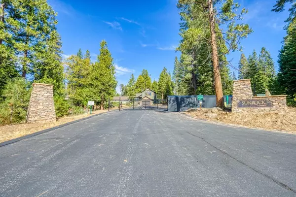 Shaver Lake, CA 93664,39567 Sunrock AVE