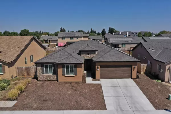 2463 Hudson, Kingsburg, CA 93631