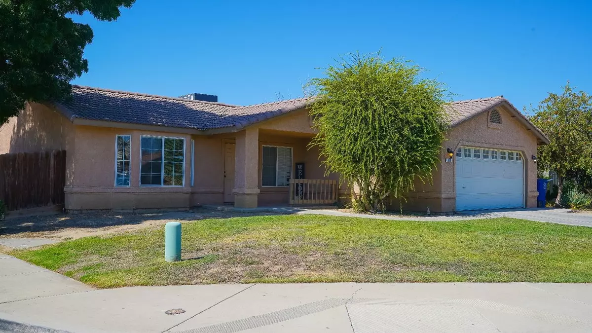 Coalinga, CA 93210,115 Boardagary LN