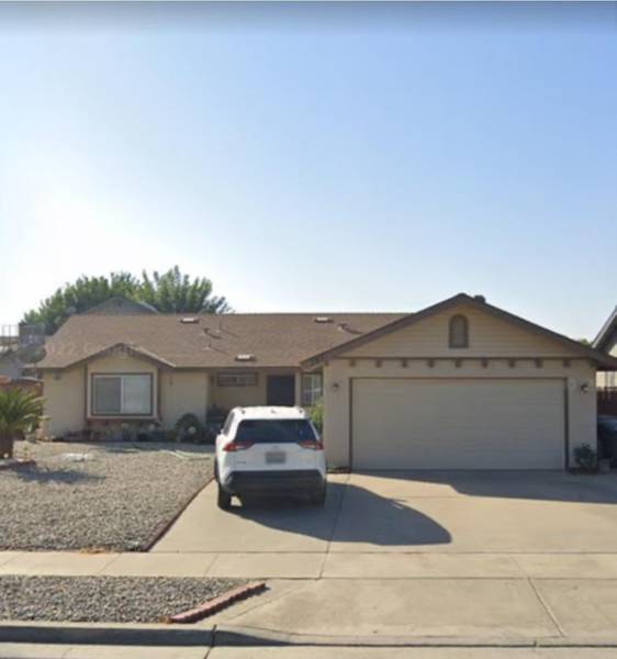 785 Rosewood Lane, Lemoore, CA 93245