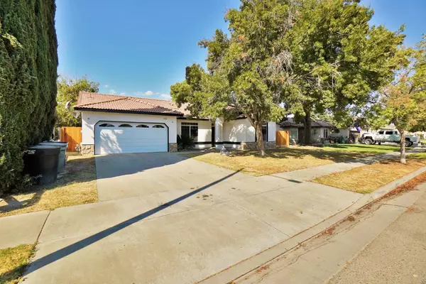 Lemoore, CA 93245,1133 Cousins CT