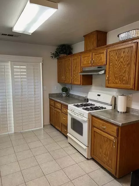 Kettleman City, CA 93239,229 Maud ST