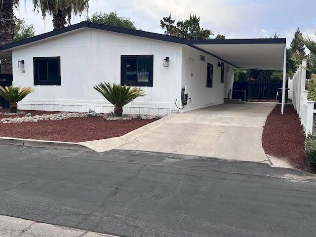 Fresno, CA 93720,8701 N Highway 41 #38